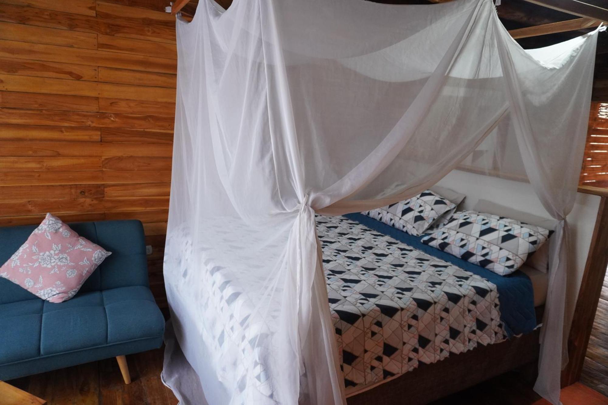 Calamari Baru Hotel *